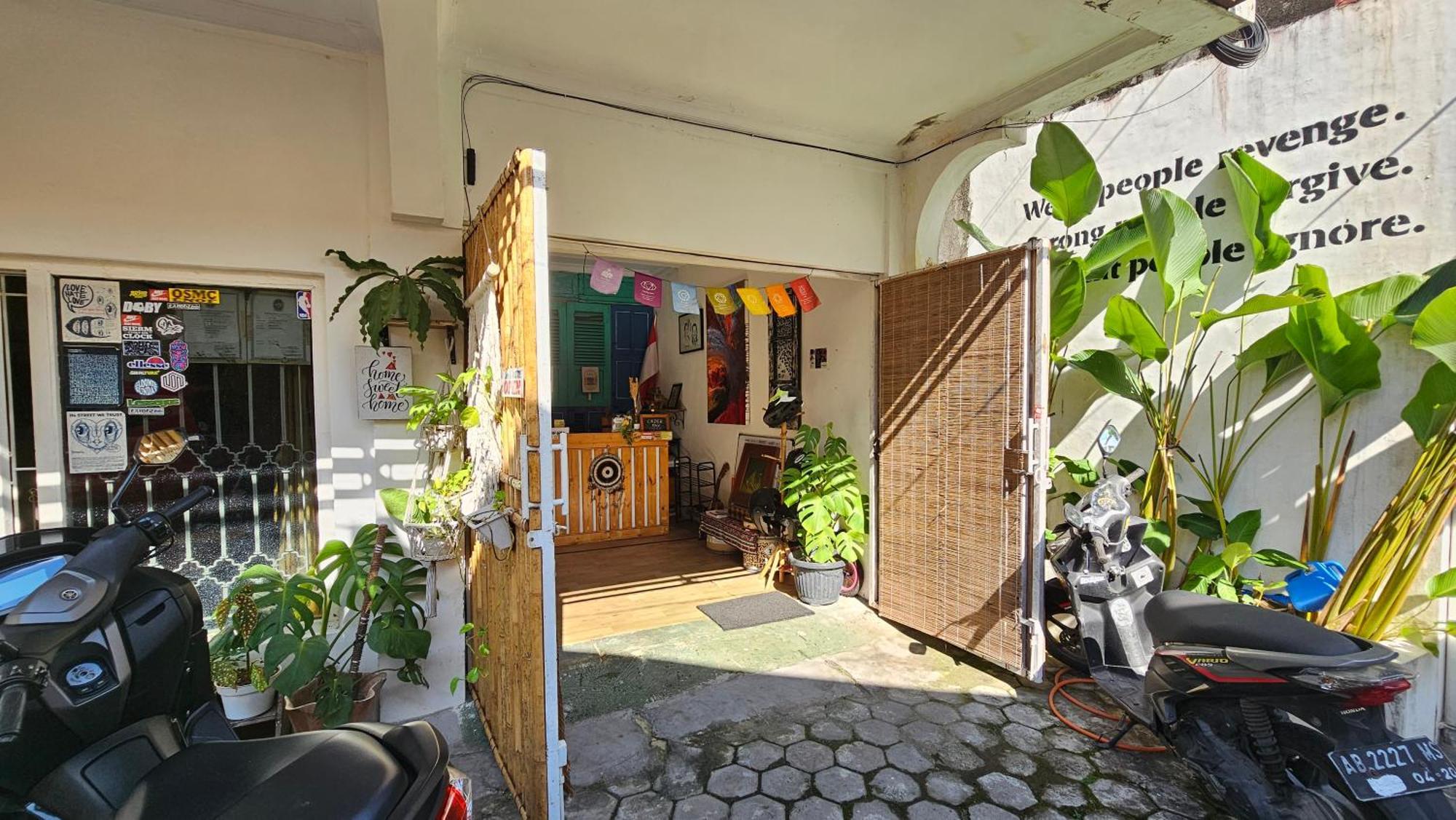 Oke Baik Hostel Yogyakarta Exteriér fotografie